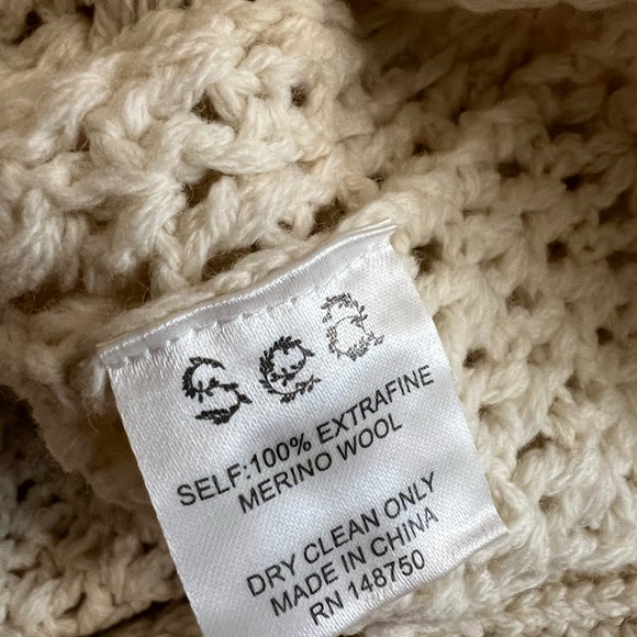 New Sea
Darcy Fringe Sweater - Picture 11 of 14